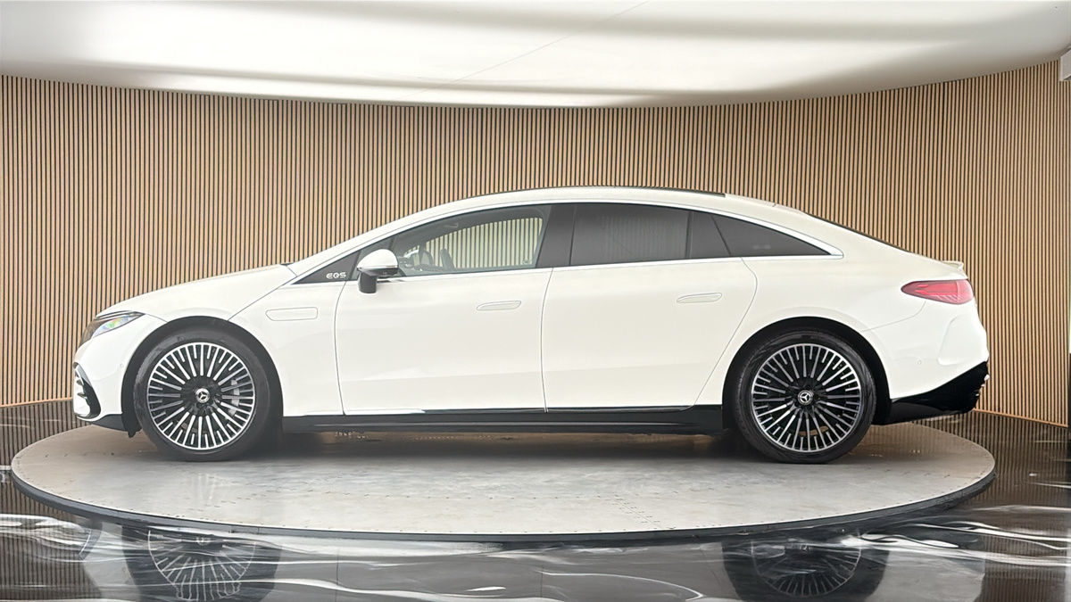 Mercedes-Benz EQS Image 15