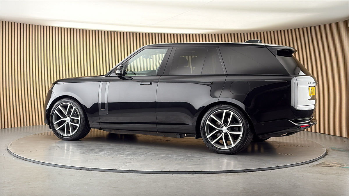 More views of Land Rover Range Rover