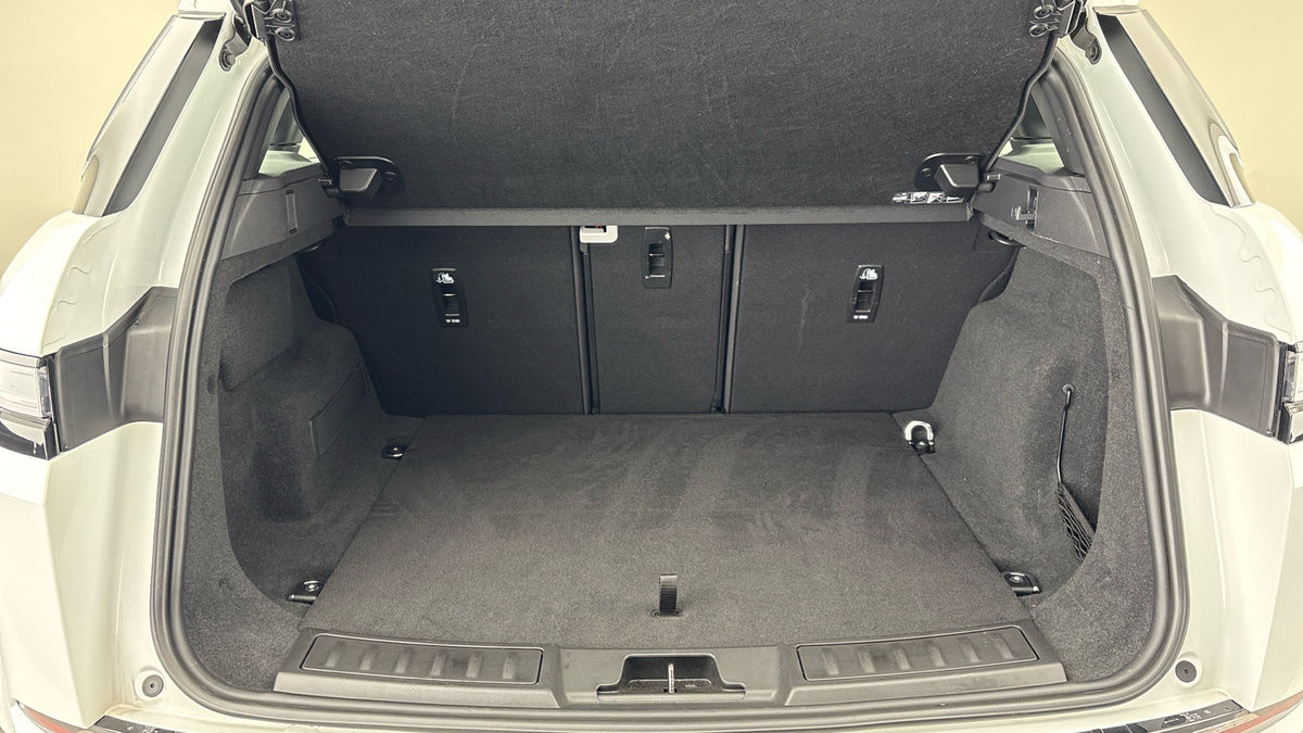 Land Rover Range Rover Evoque Image 11