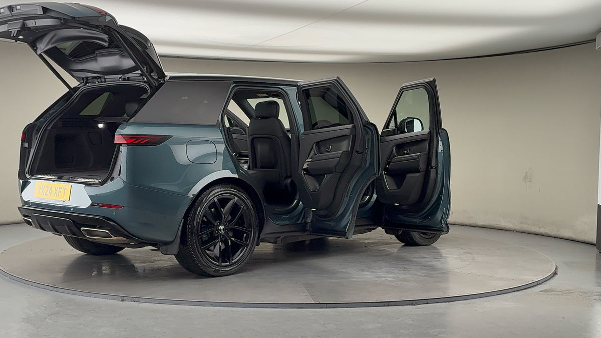 More views of Land Rover Range Rover Sport