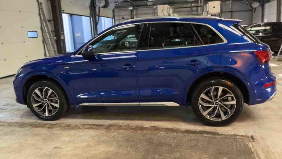More views of Audi Q5