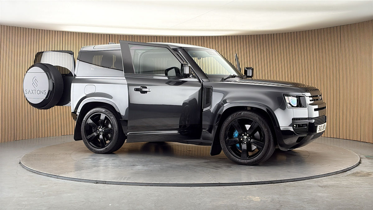 More views of Land Rover Defender 90