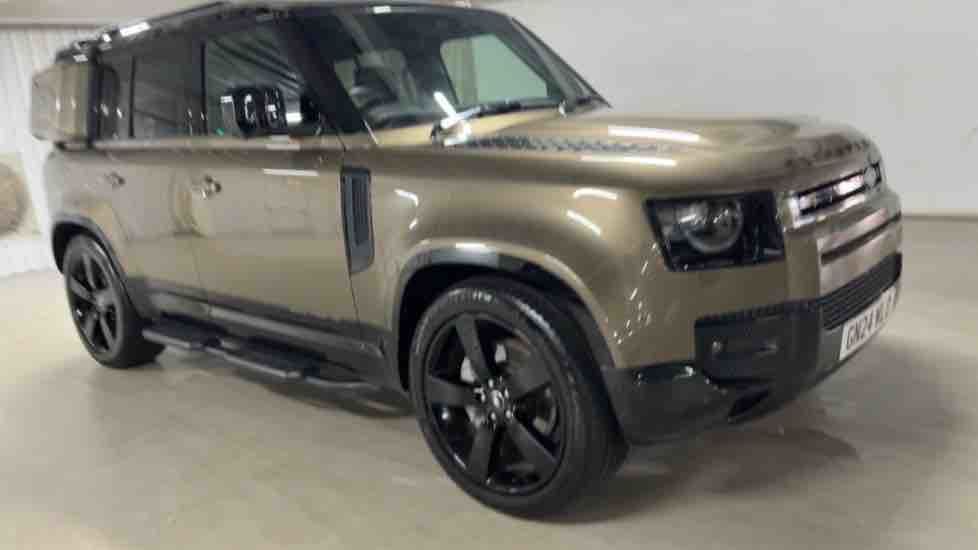 More views of Land Rover Defender 110