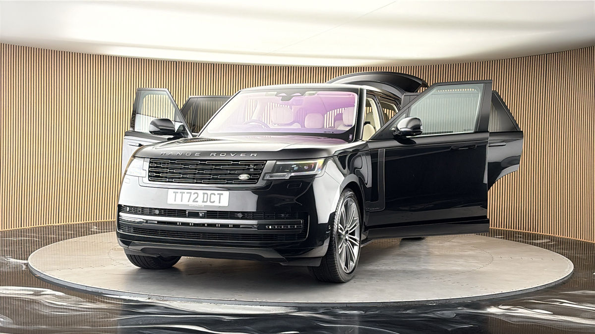 More views of Land Rover Range Rover