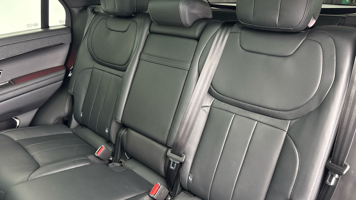 Land Rover Range Rover Sport Image 8