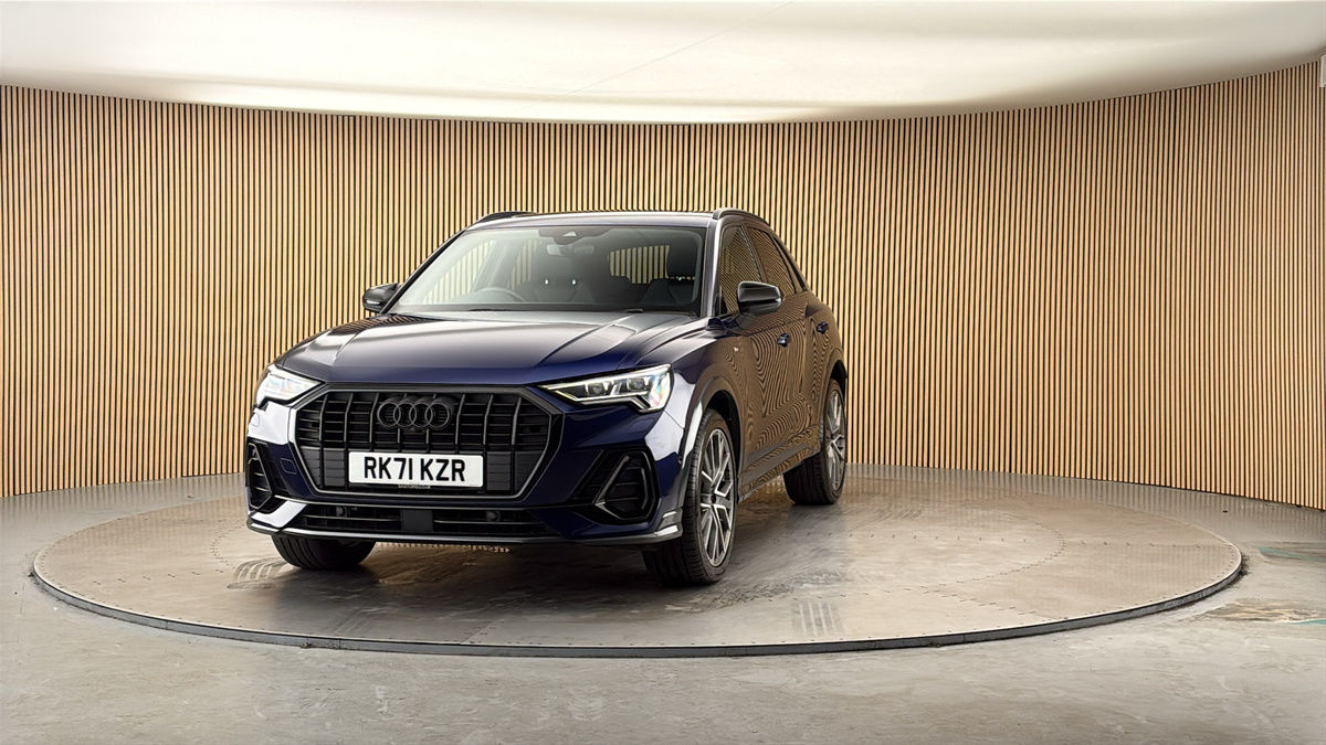 More views of Audi Q3