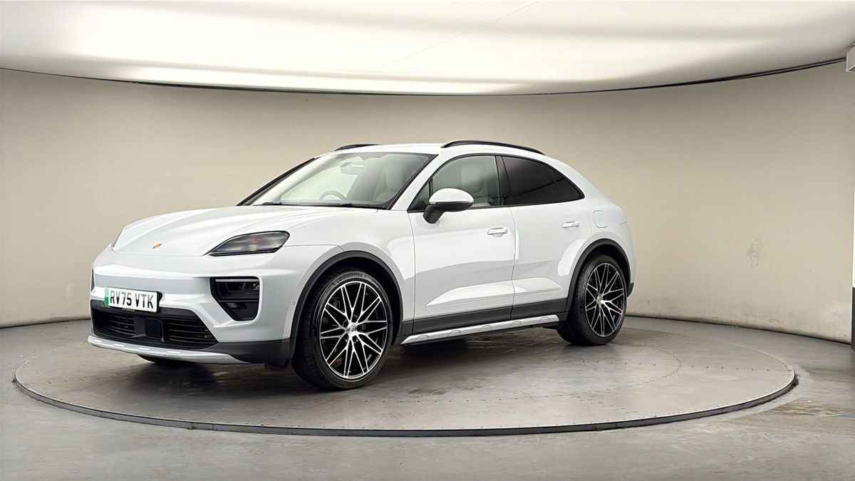 Porsche Macan Image 20