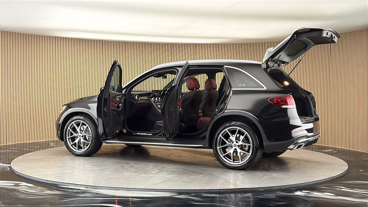 More views of Mercedes-Benz GLC
