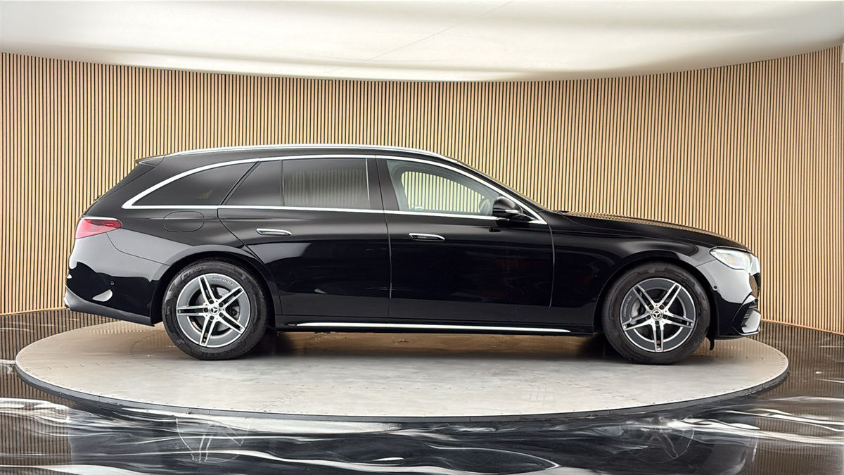 Mercedes-Benz E Class Image 16