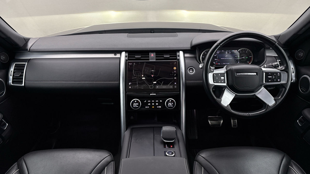 Land Rover Discovery Image 12