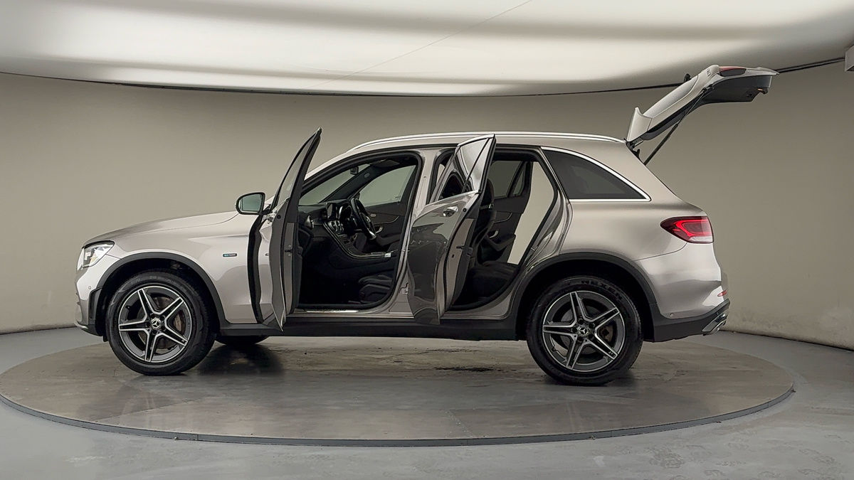 More views of Mercedes-Benz GLC