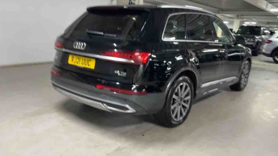 More views of Audi Q7