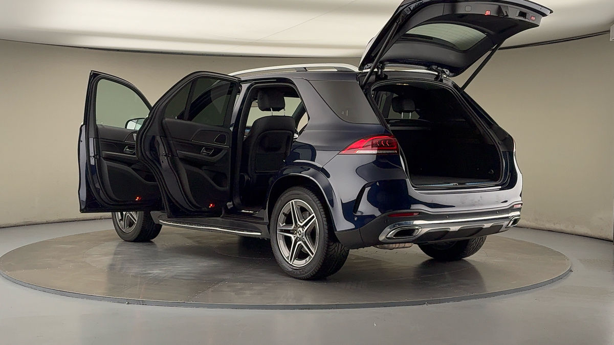 More views of Mercedes-Benz GLE