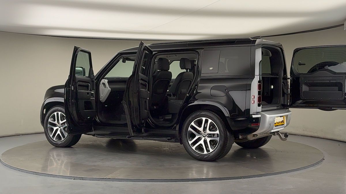 More views of Land Rover Defender 110