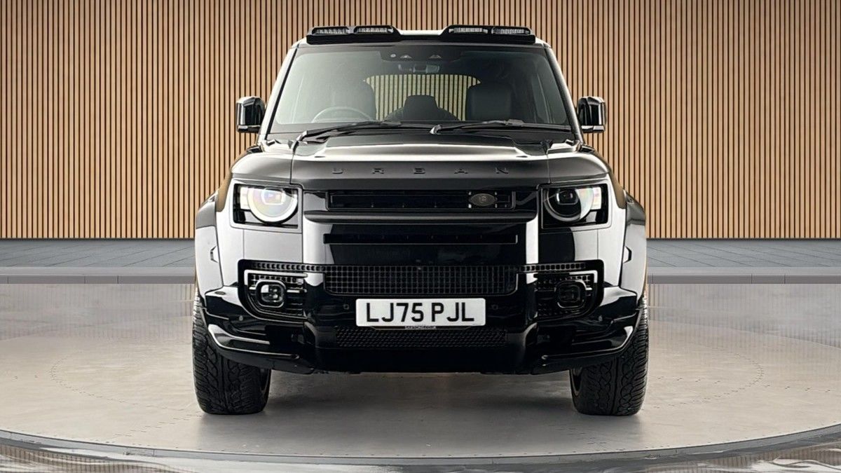 Land Rover Defender 110 Urban Image 3