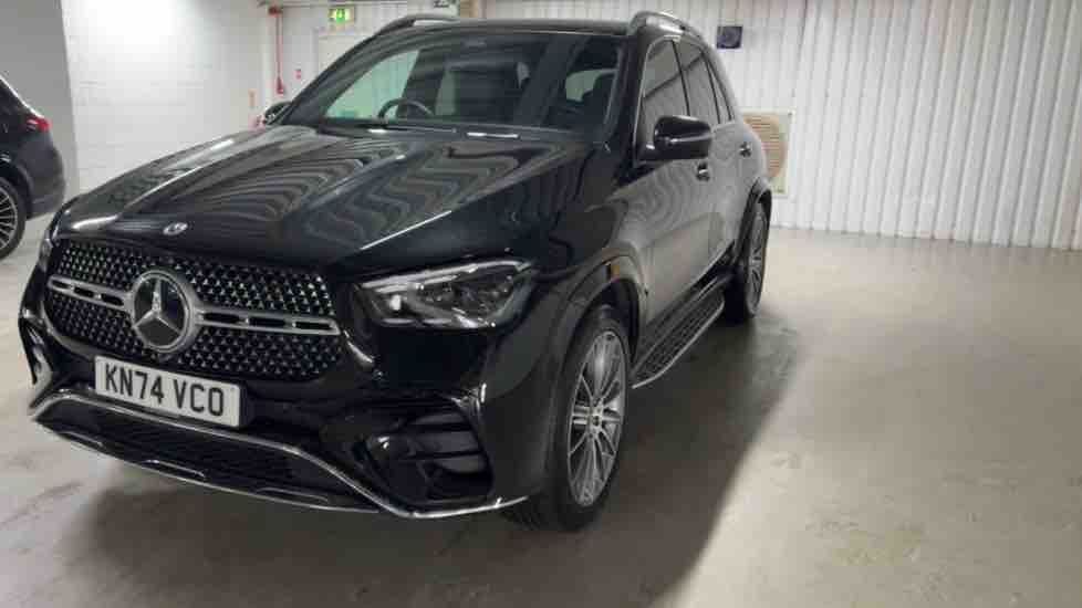 More views of Mercedes-Benz GLE