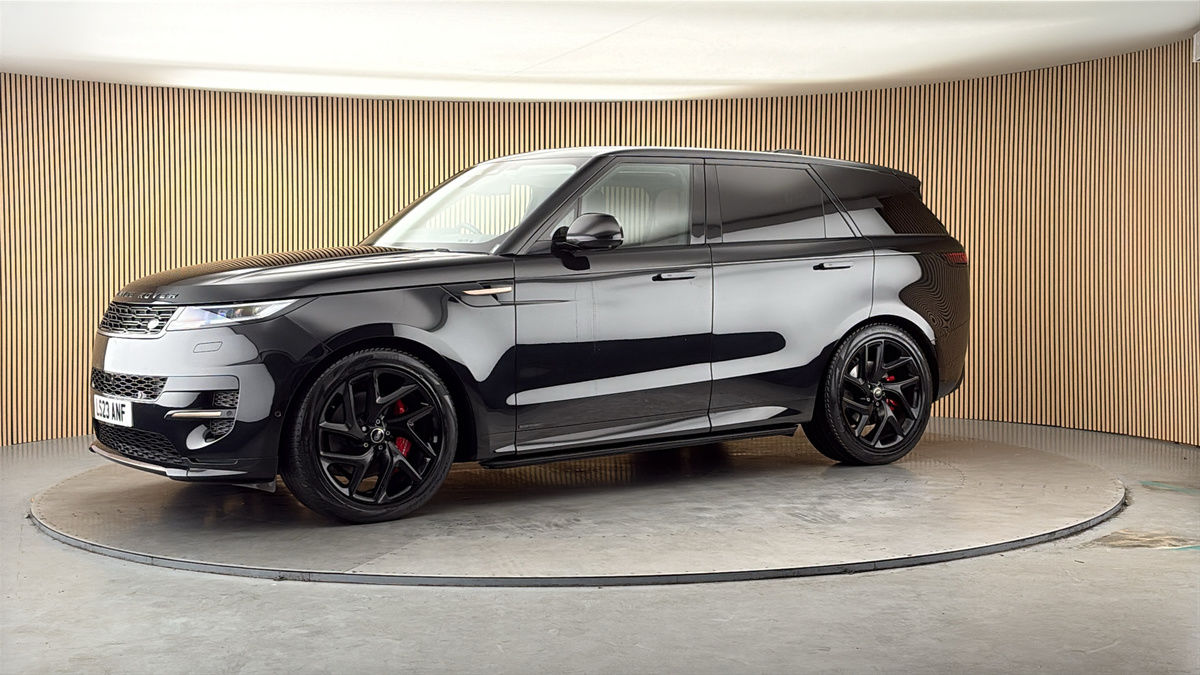 More views of Land Rover Range Rover Sport