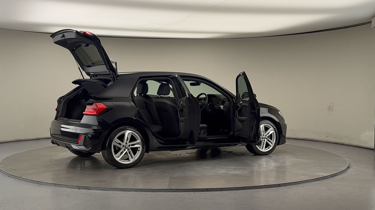 More views of Audi A1