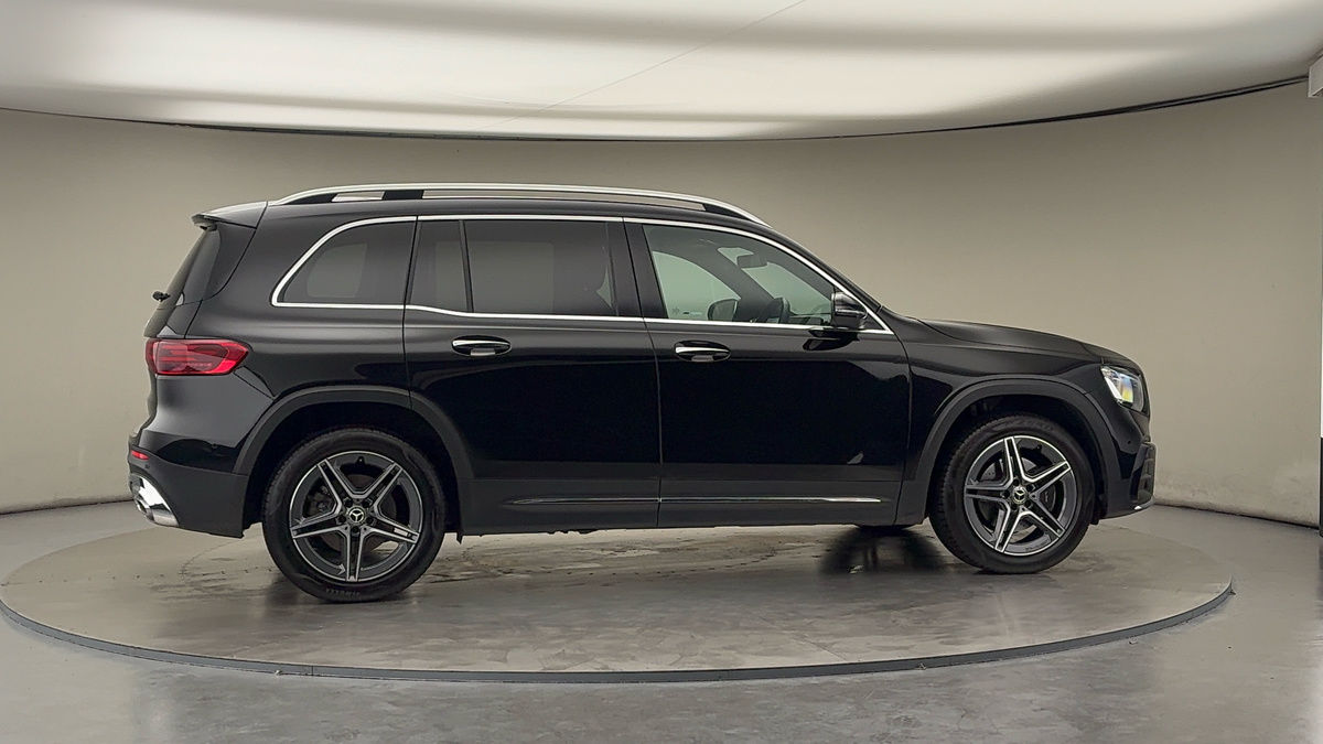 More views of Mercedes-Benz GLB