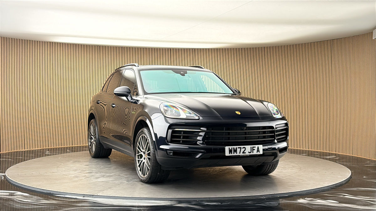 More views of Porsche Cayenne