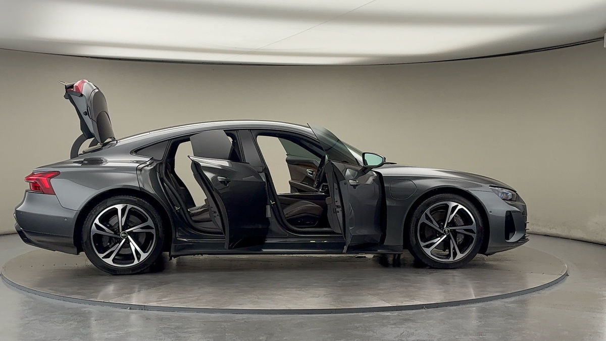 More views of Audi e-tron GT