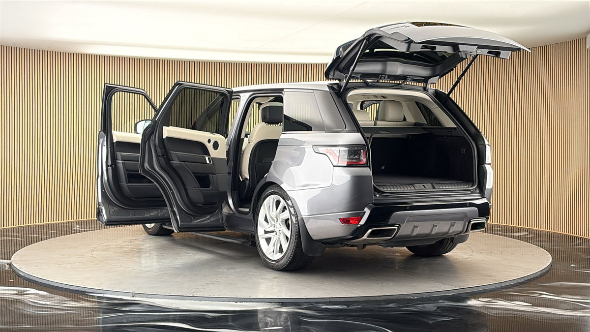 Land Rover Range Rover Sport Image 23