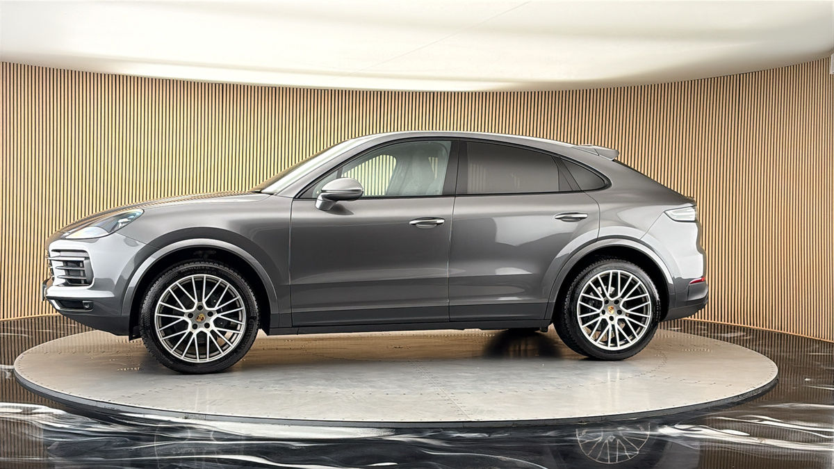 More views of Porsche Cayenne