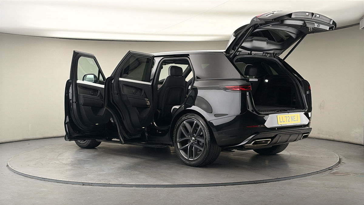 More views of Land Rover Range Rover Sport