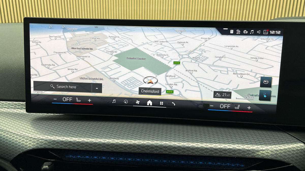 BMW i4 Image 17