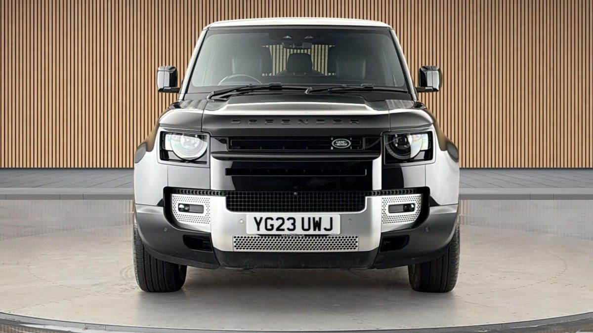 Land Rover Defender 90 Image 3