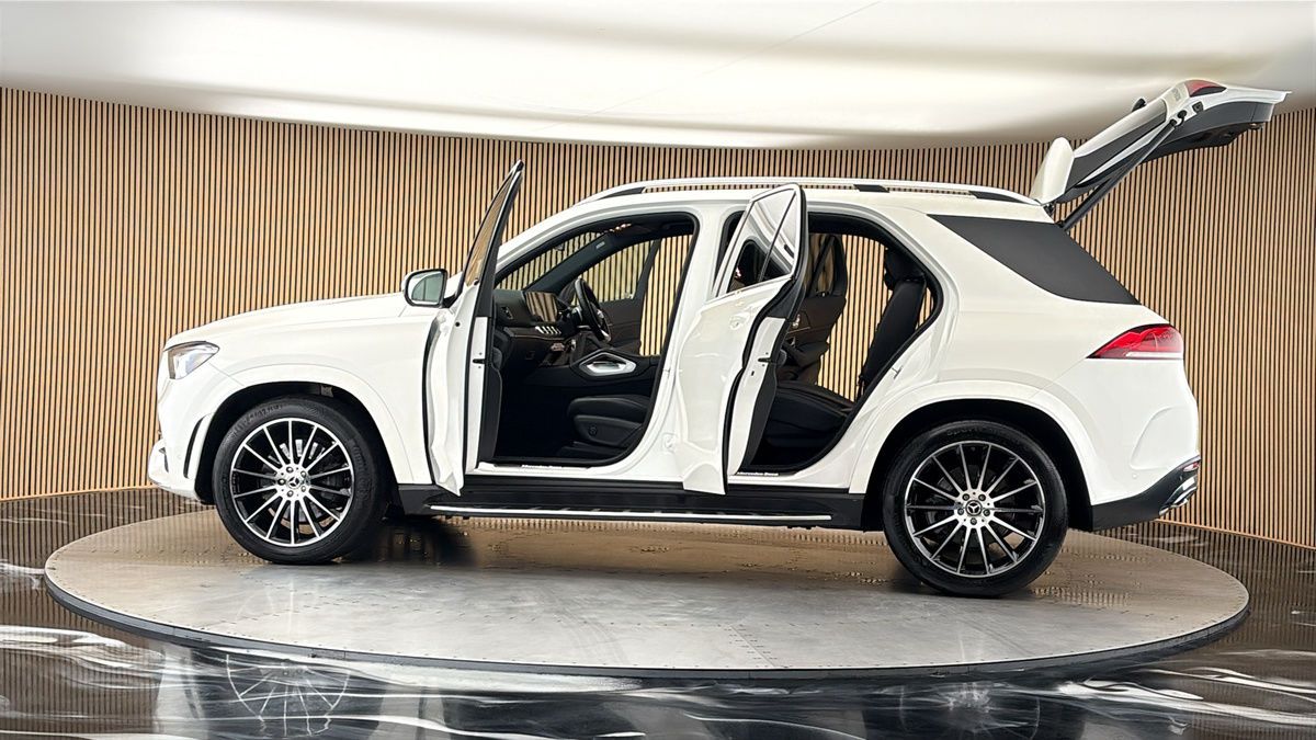 More views of Mercedes-Benz GLE