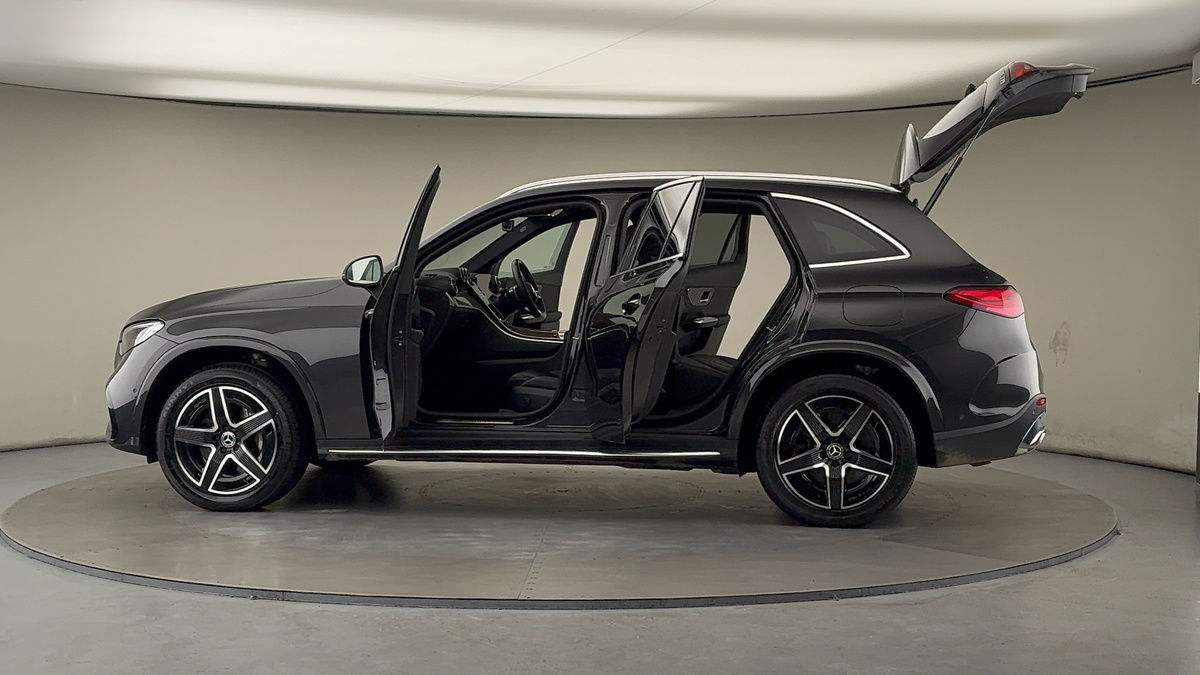 More views of Mercedes-Benz GLC