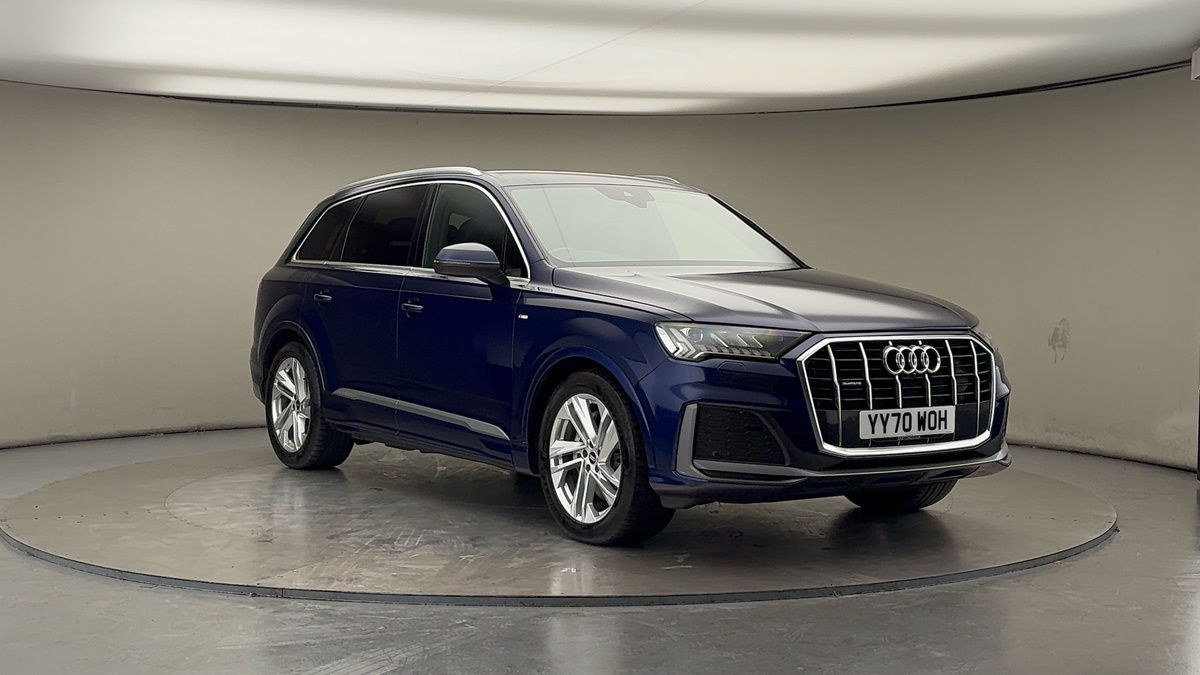 More views of Audi Q7