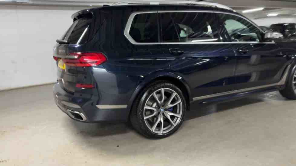 More views of BMW X7