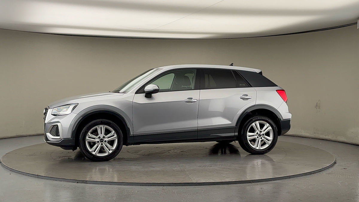 More views of Audi Q2