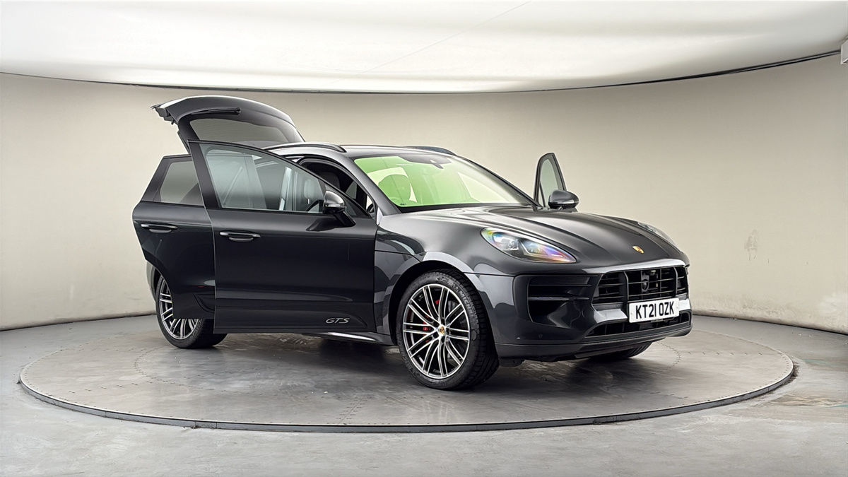More views of Porsche Macan