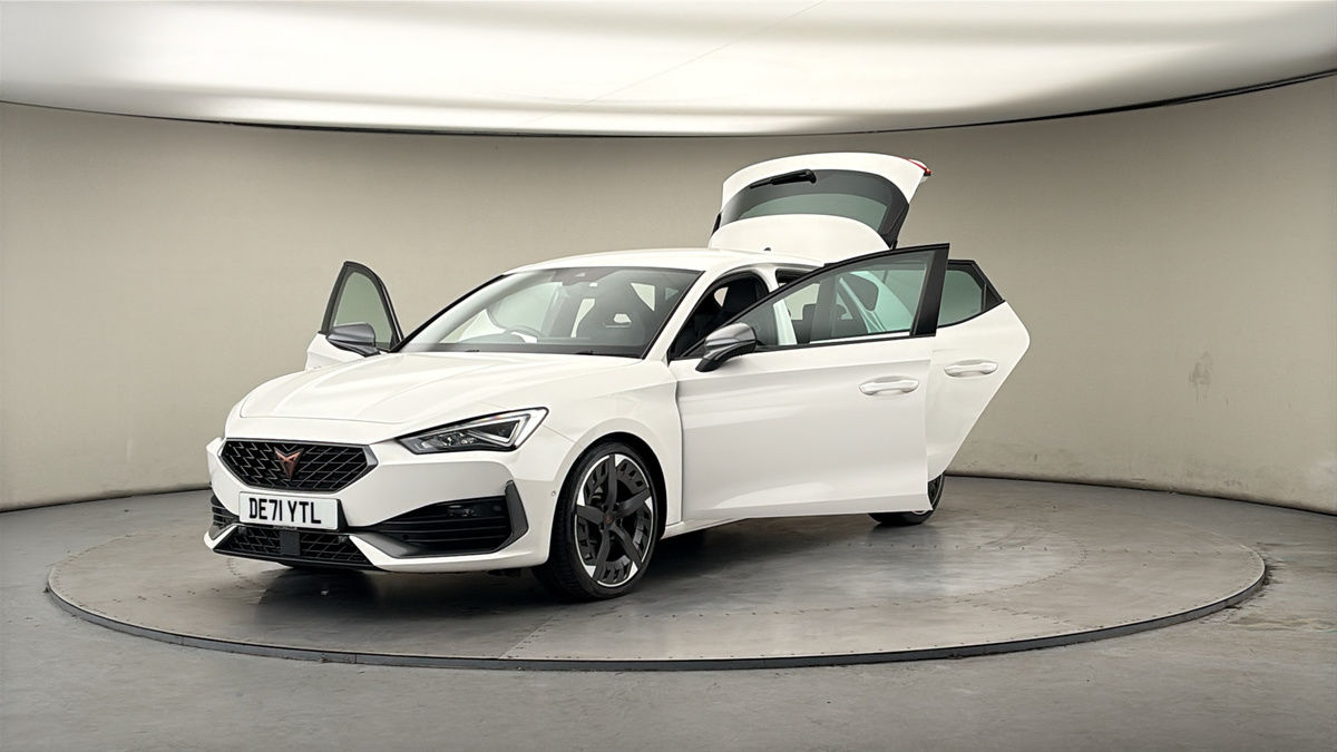 More views of CUPRA Leon