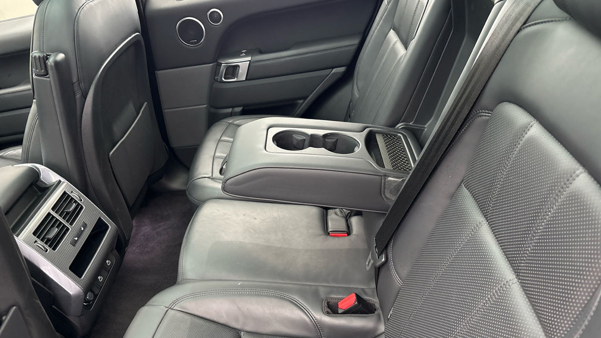Land Rover Range Rover Sport Image 9