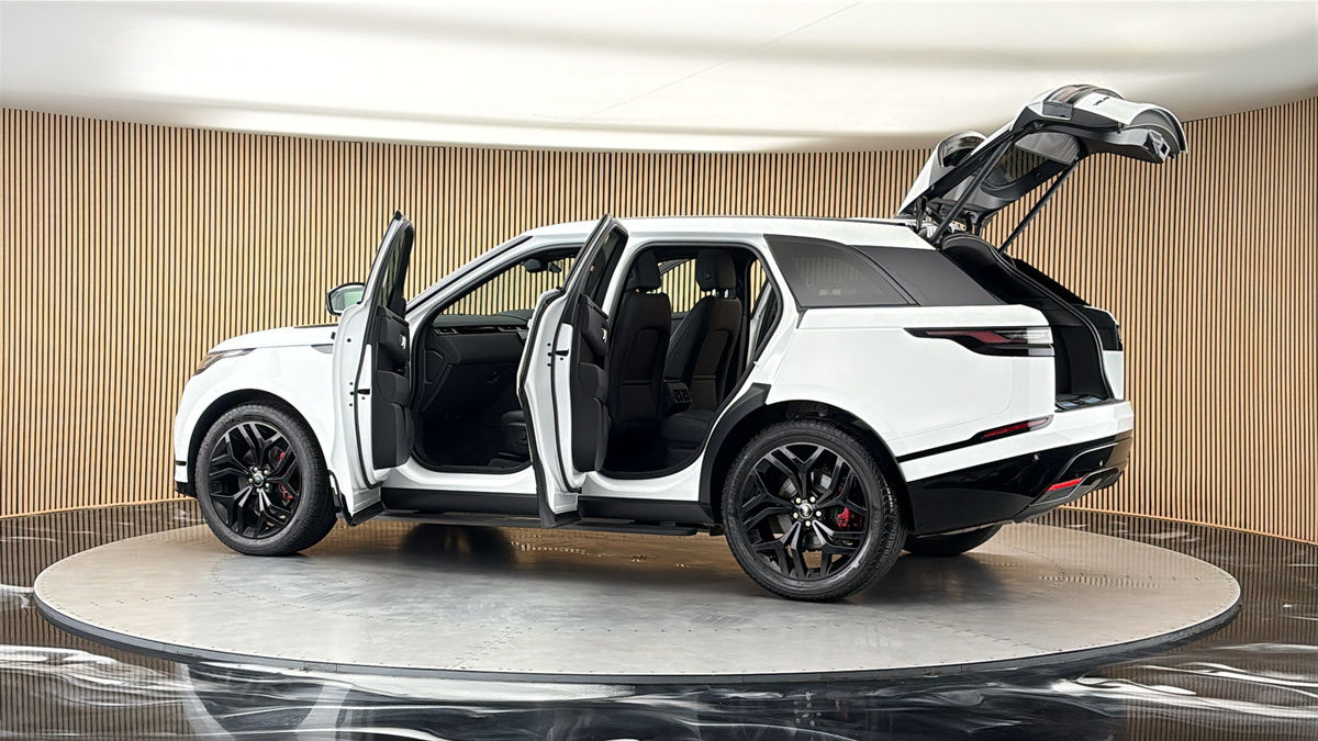 More views of Land Rover Range Rover Velar