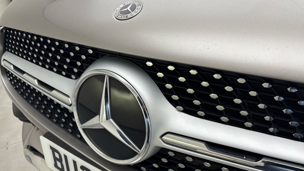 Mercedes-Benz GLC Image 30