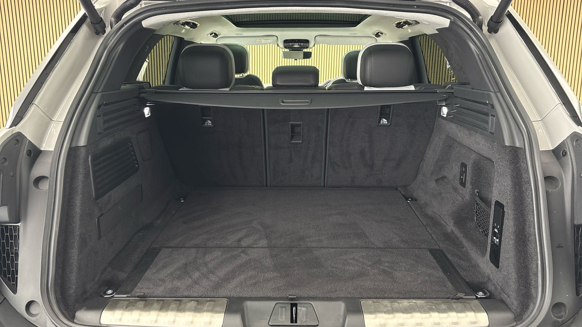 Land Rover Range Rover Sport Urban Image 11