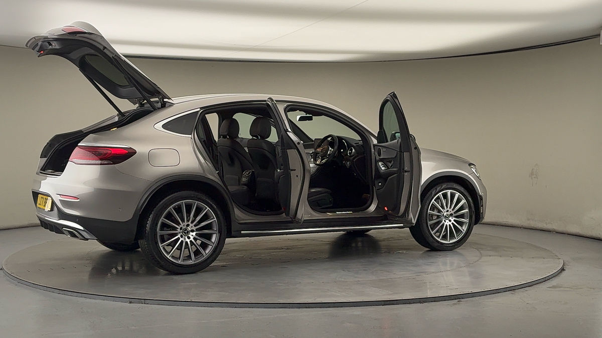 More views of Mercedes-Benz GLC