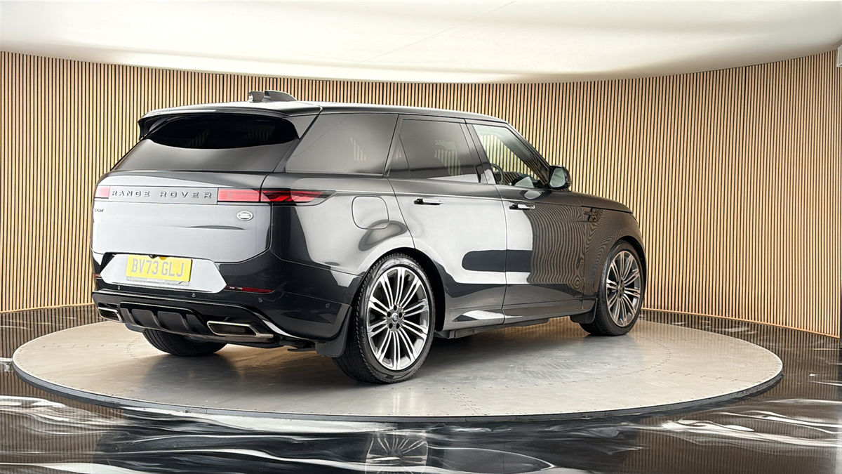 More views of Land Rover Range Rover Sport