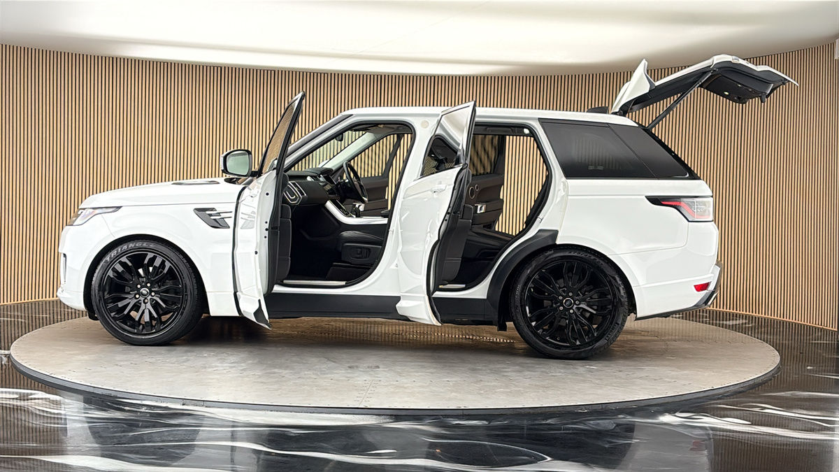 More views of Land Rover Range Rover Sport