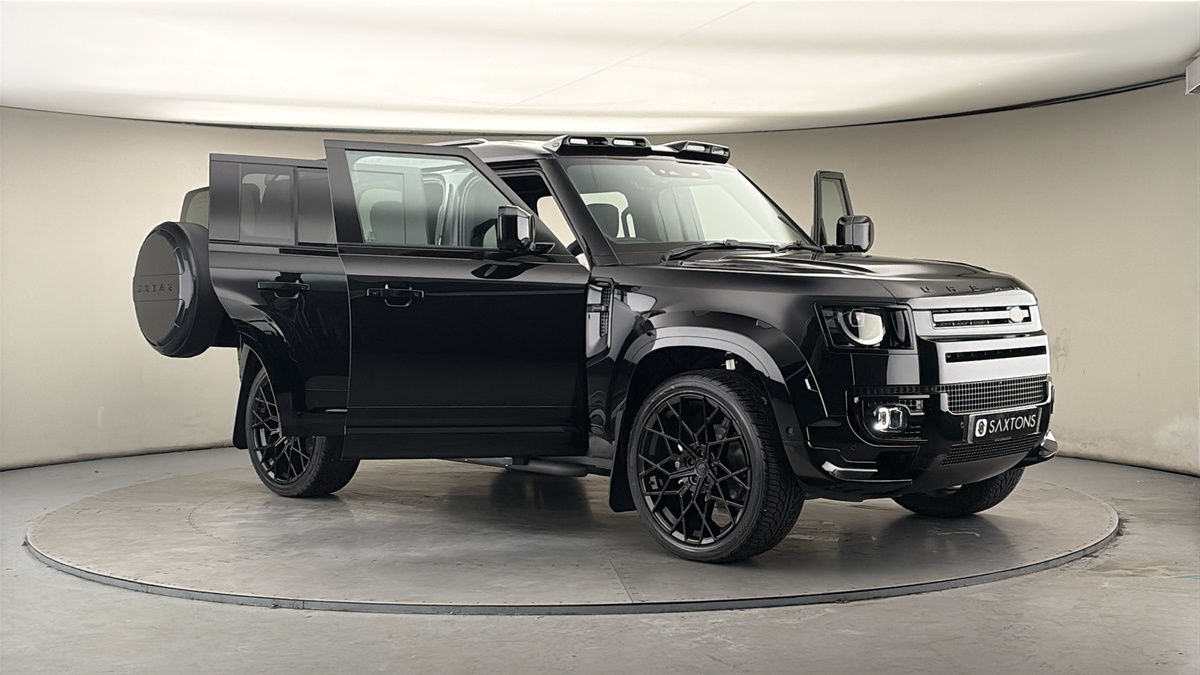 More views of Land Rover Defender 110