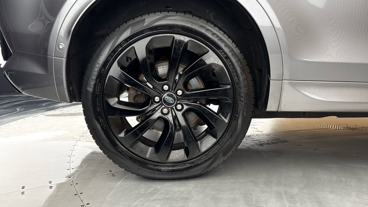 Land Rover Discovery Sport Image 10
