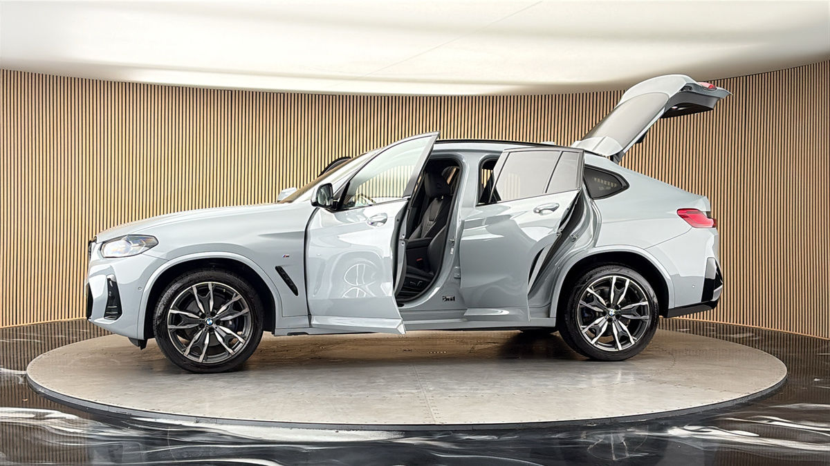More views of BMW X4