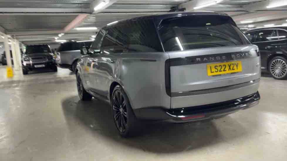 More views of Land Rover Range Rover
