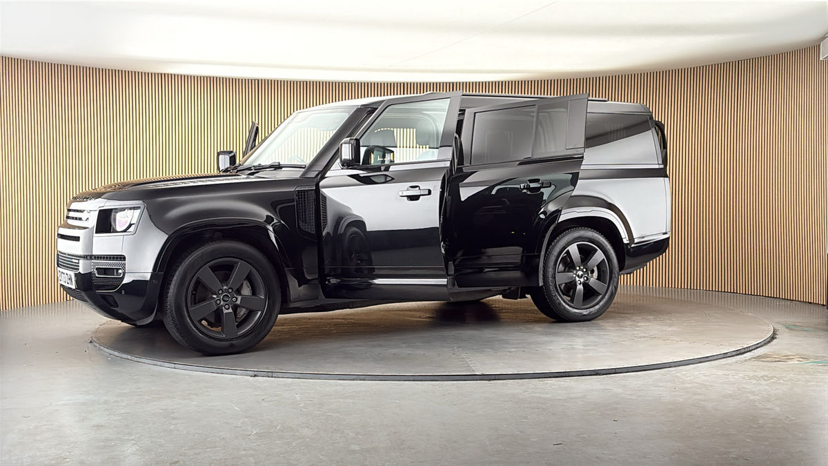 More views of Land Rover Defender 130