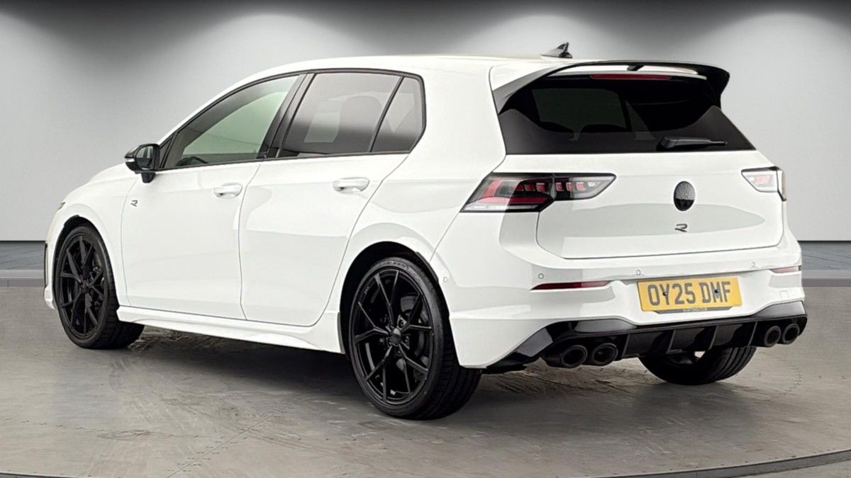 Volkswagen Golf Image 2